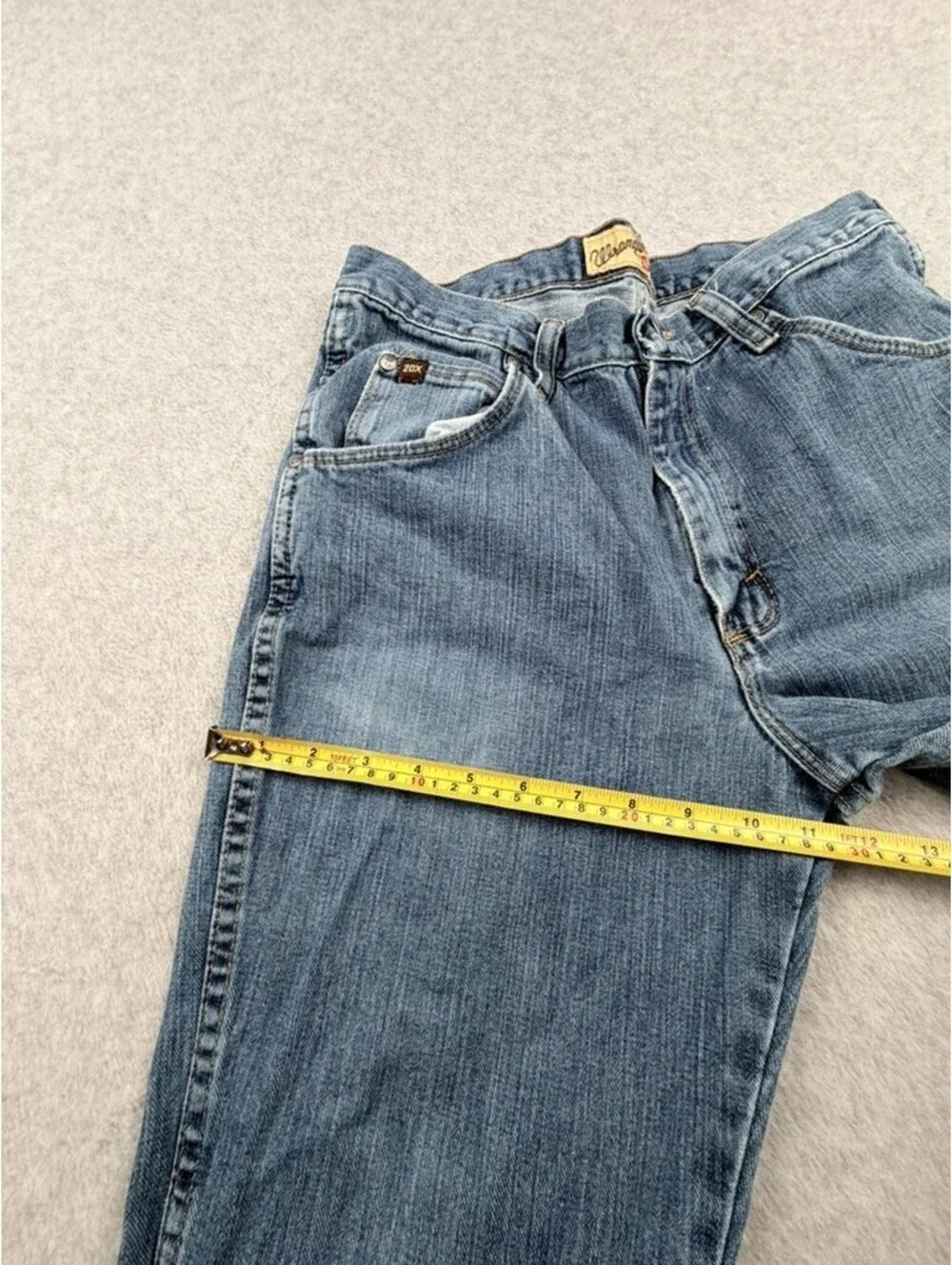 Wrangler 20X Mens Jeans 32x38 Straight Leg Blue Wash Denim 100 Cotton